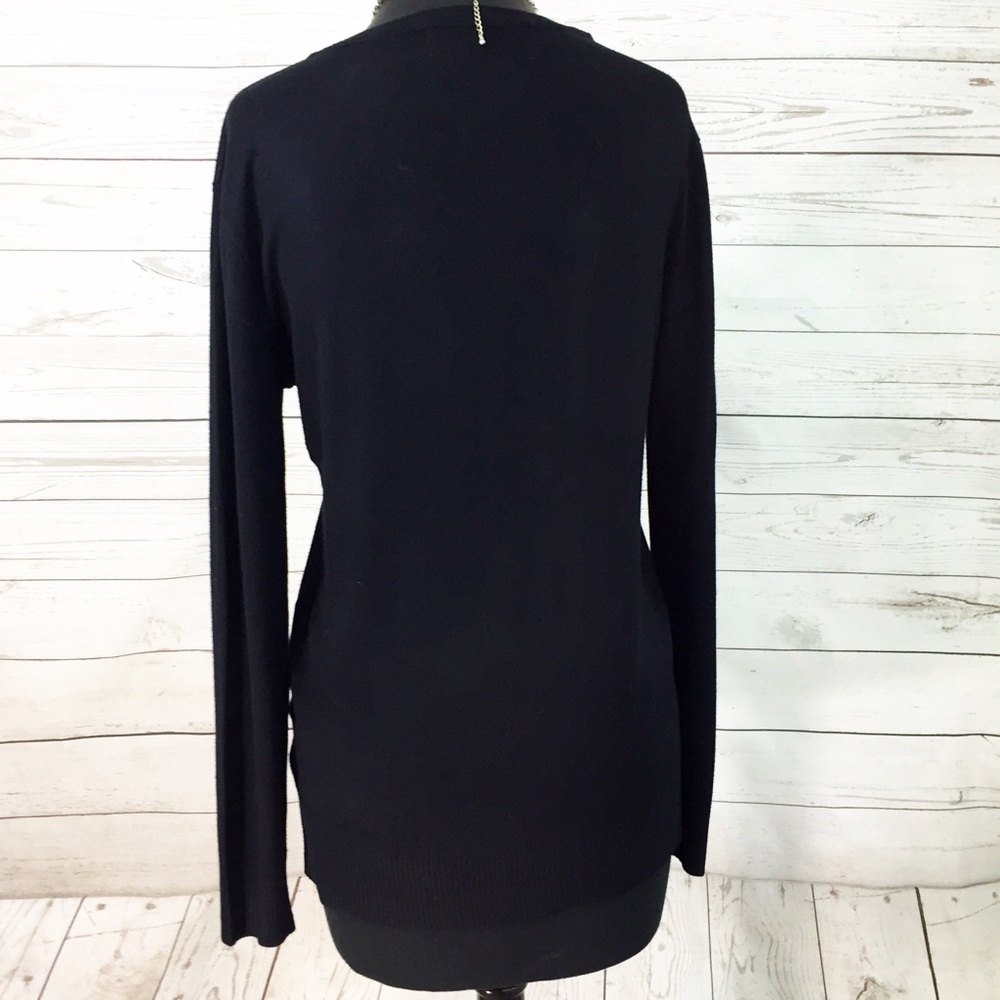Classic V neck Black Sweater plus size - Picture 4 of 4